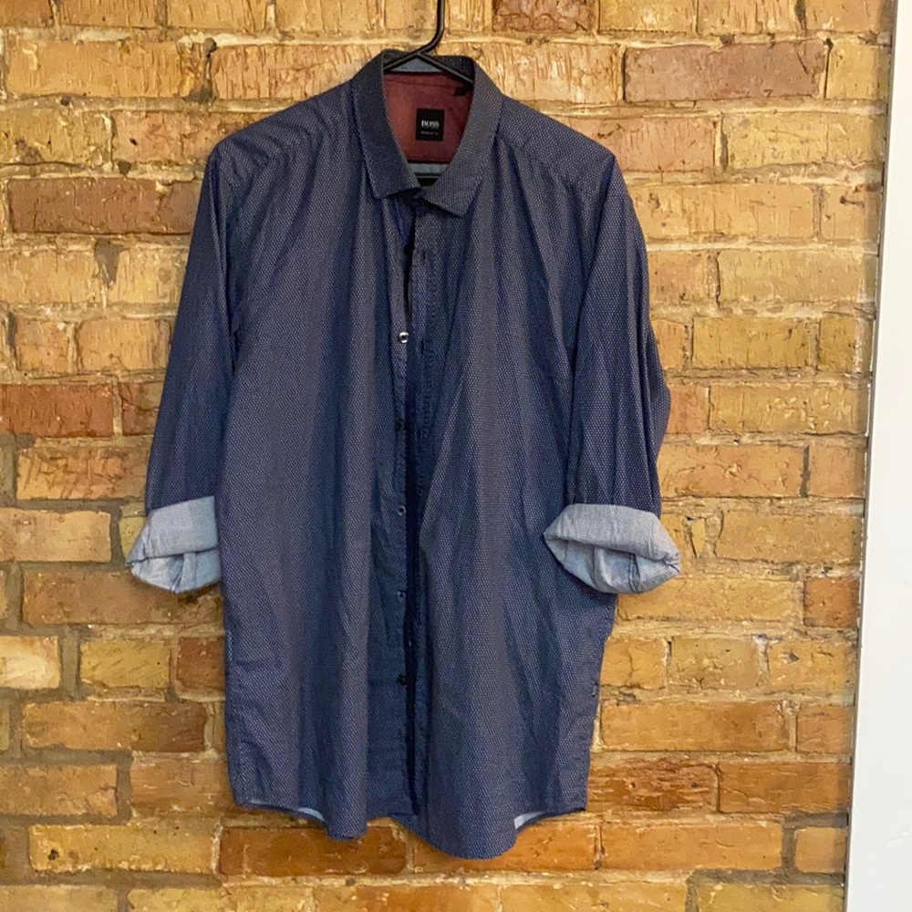Men’s size large Hugo boss dress shirt. Reposhing because I bought 2
